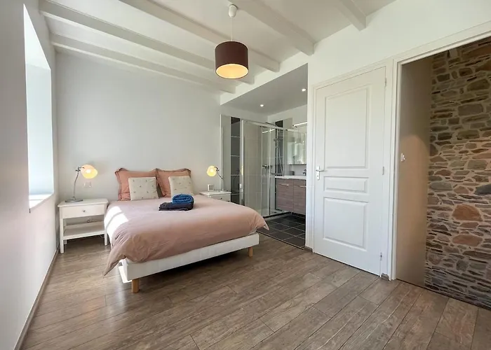 A Proximite De La Du Rozel Et Du Gr 223 *